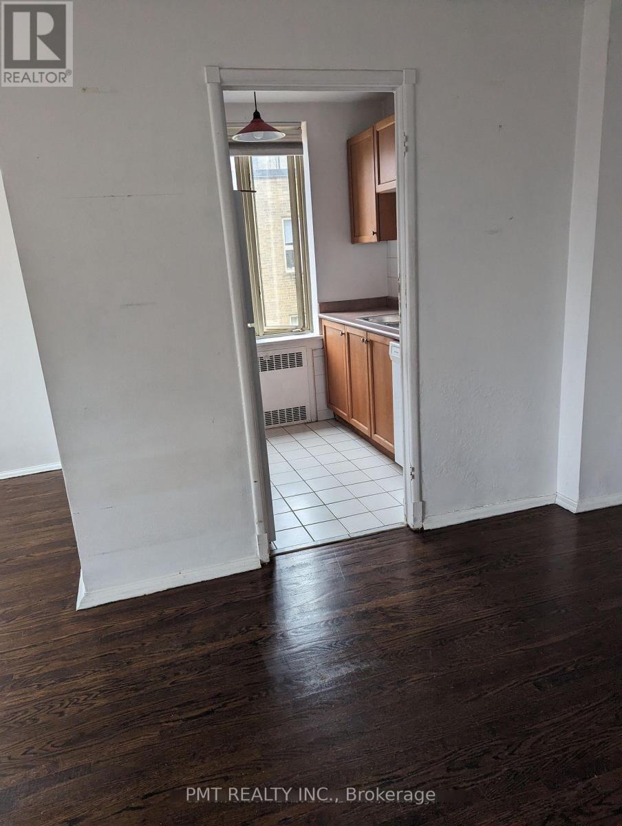 432 - 150 Farnham Avenue, Toronto, Ontario  M4V 1H5 - Photo 3 - C12634834