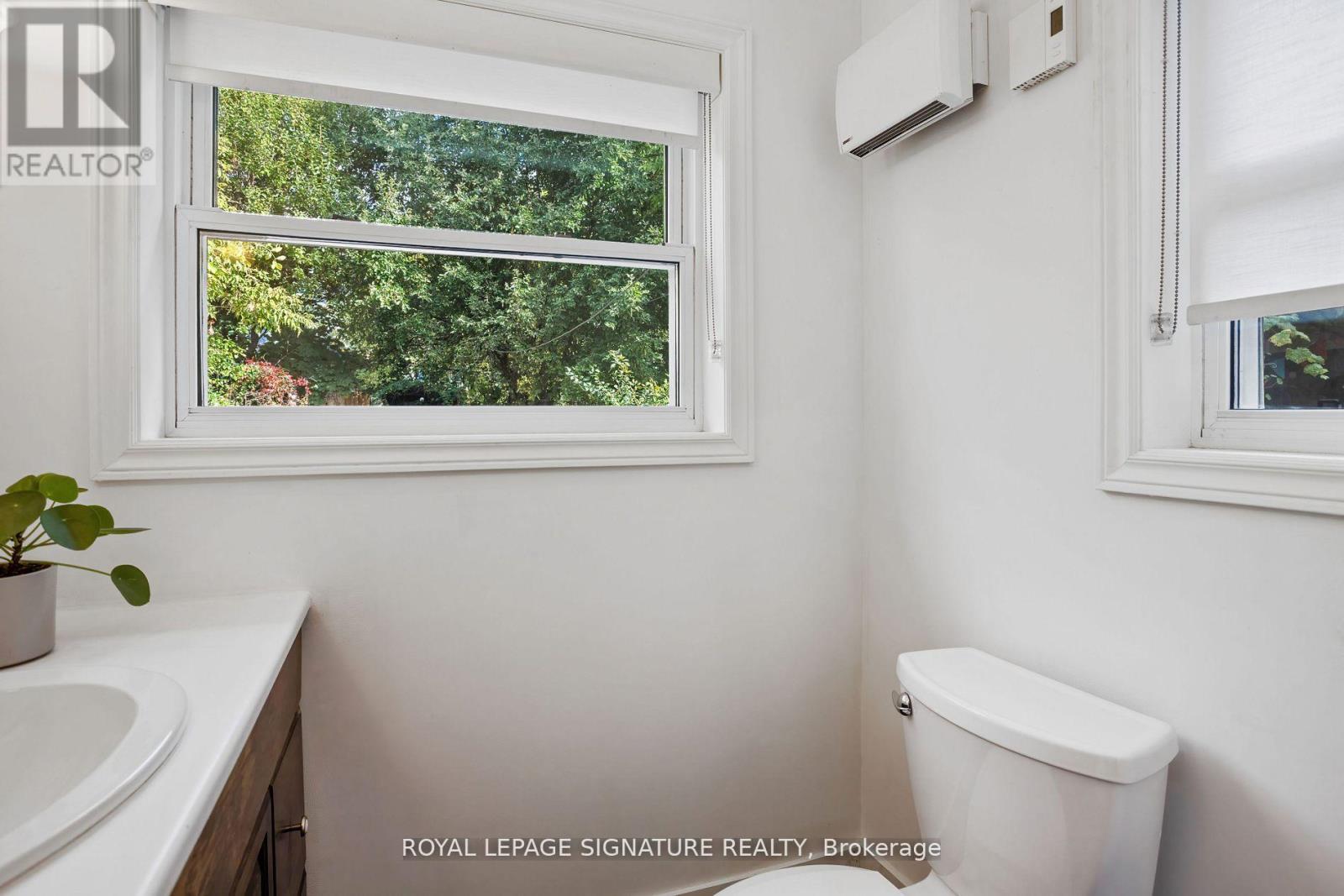 231 Havelock Street E, Toronto, Ontario  M6H 3B8 - Photo 13 - C12634836