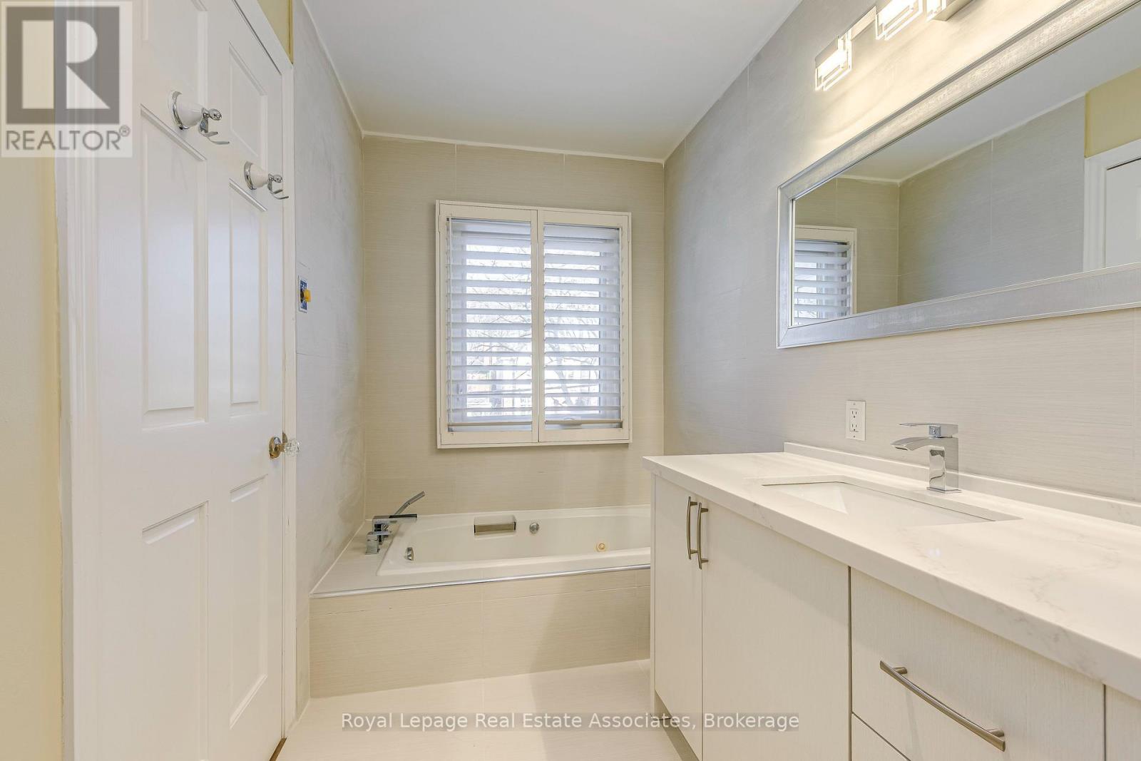 123 Melrose Avenue, Toronto, Ontario  M5M 1Y8 - Photo 33 - C12634856