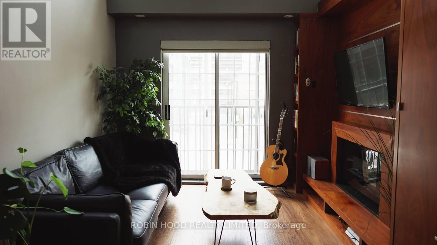 251 - 139 MERTON STREET, Toronto, Ontario