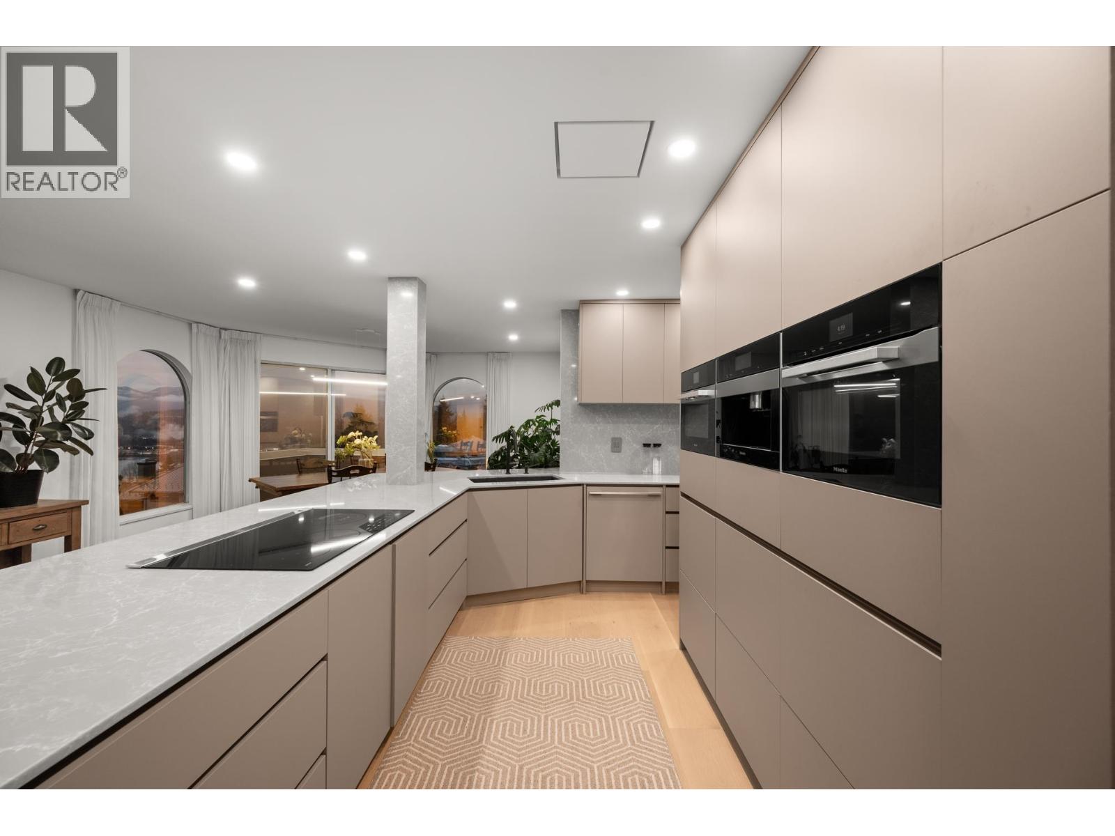 4863 Cambridge Street, Burnaby, British Columbia  V5C 1H9 - Photo 19 - R3073915