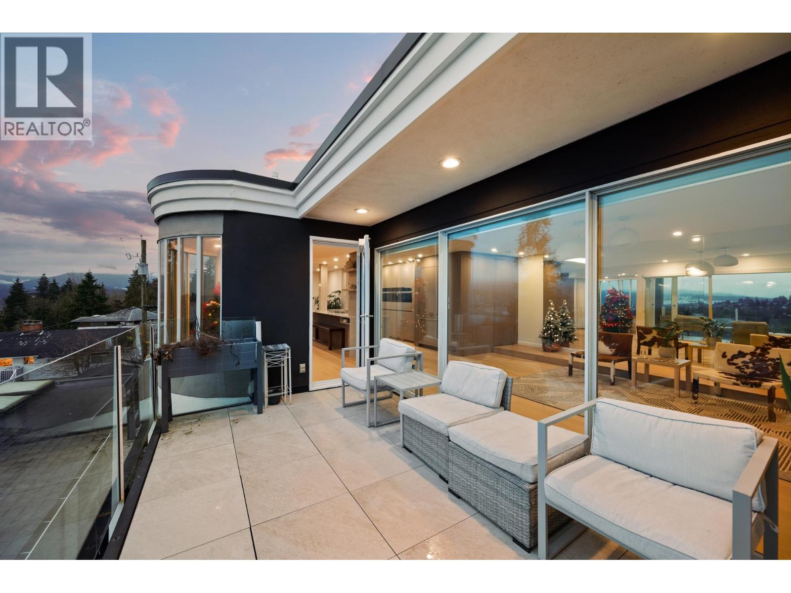 4863 Cambridge Street, Burnaby, British Columbia  V5C 1H9 - Photo 29 - R3073915