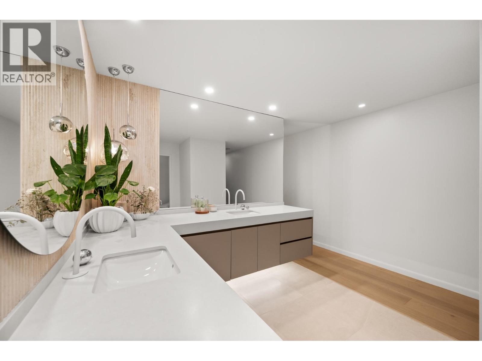 4863 Cambridge Street, Burnaby, British Columbia  V5C 1H9 - Photo 38 - R3073915