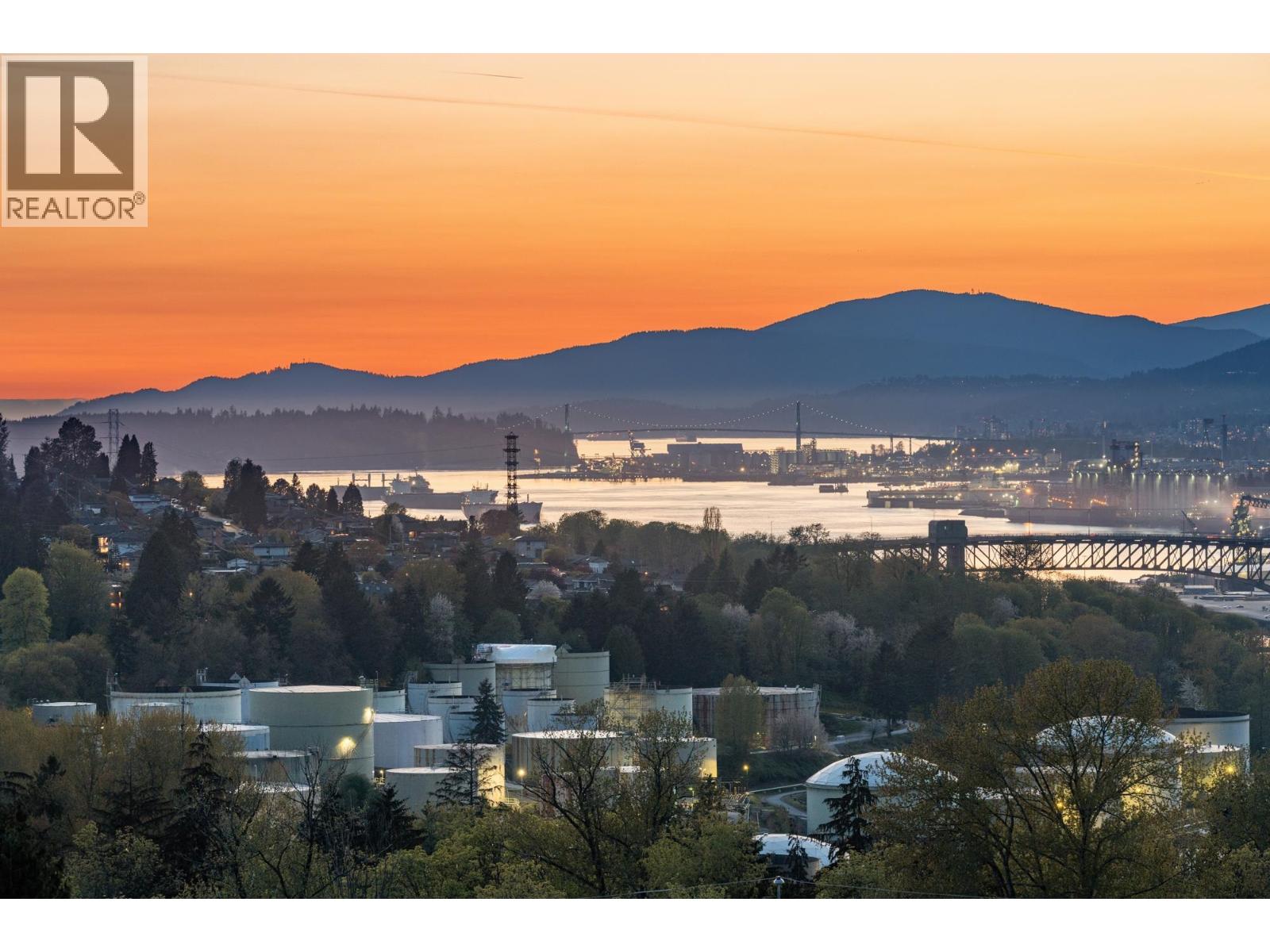 4863 Cambridge Street, Burnaby, British Columbia  V5C 1H9 - Photo 35 - R3073915