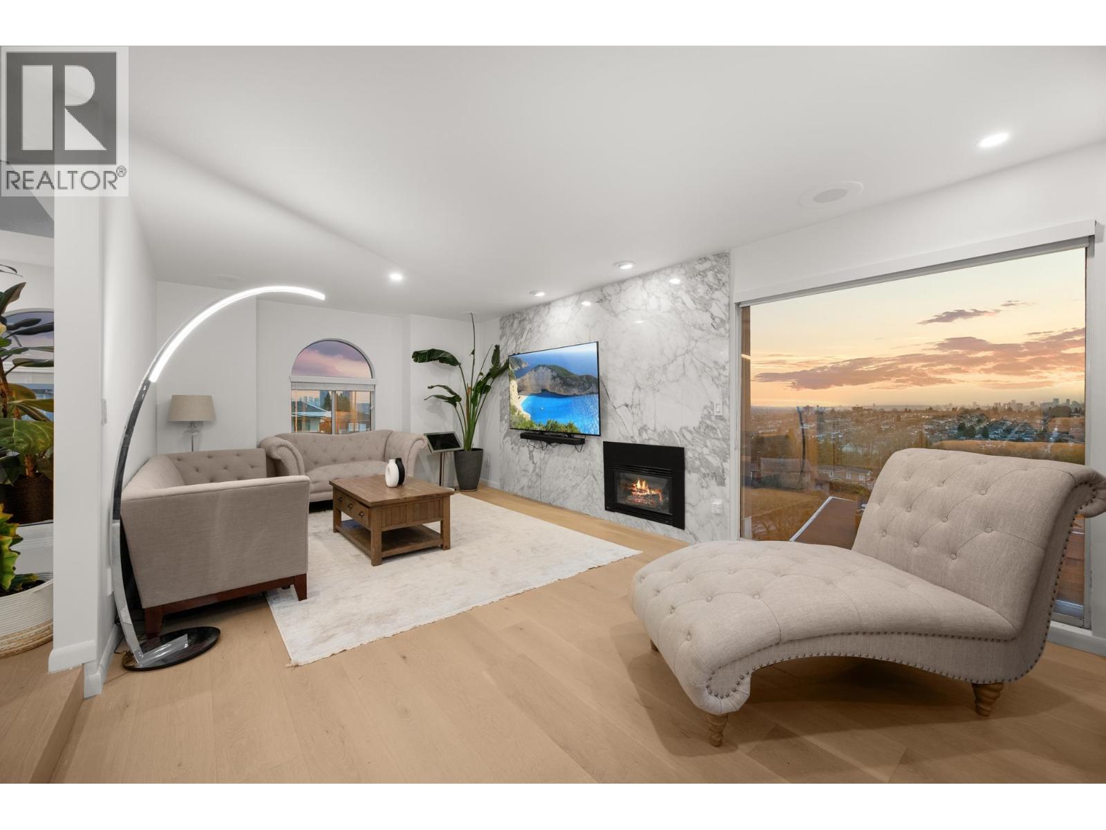 4863 Cambridge Street, Burnaby, British Columbia  V5C 1H9 - Photo 10 - R3073915