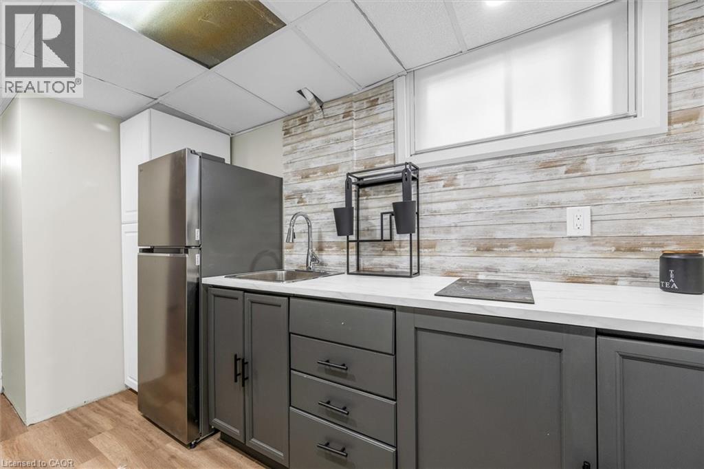 17 Marilyn Street, Grimsby, Ontario  L3M 1V3 - Photo 20 - 40794040