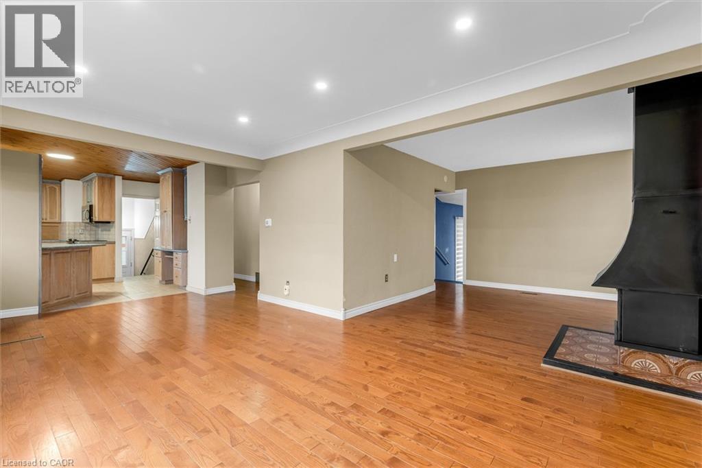 17 Marilyn Street, Grimsby, Ontario  L3M 1V3 - Photo 4 - 40794040