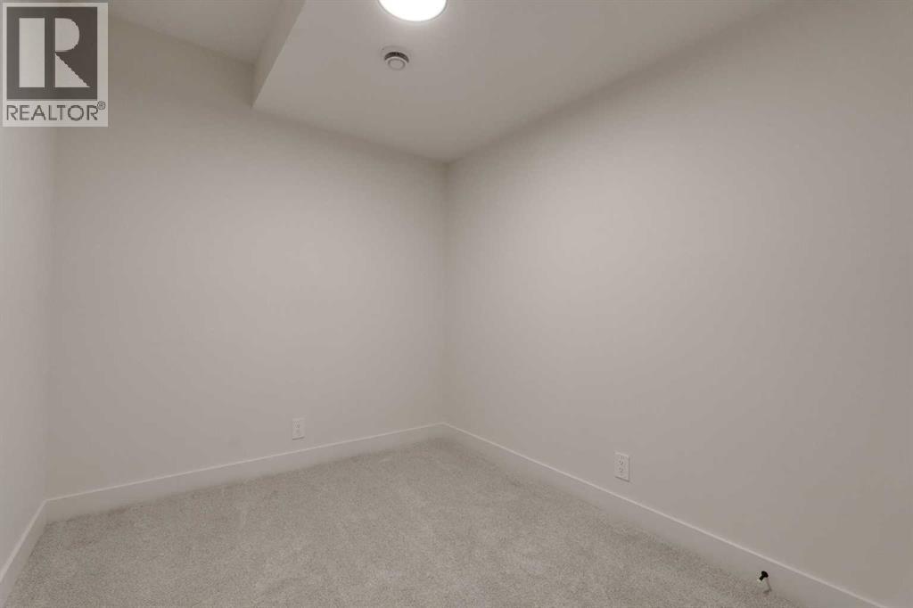 2810 35 Street Sw, Calgary, Alberta  T3E 2Y5 - Photo 48 - A2273397