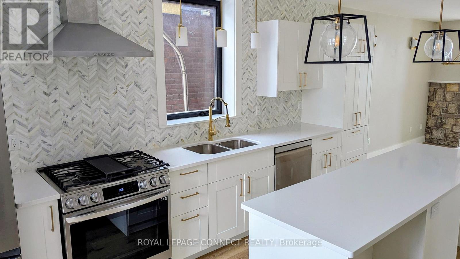 16 Rosemount Avenue, Toronto, Ontario  M6H 2M1 - Photo 31 - C12523794