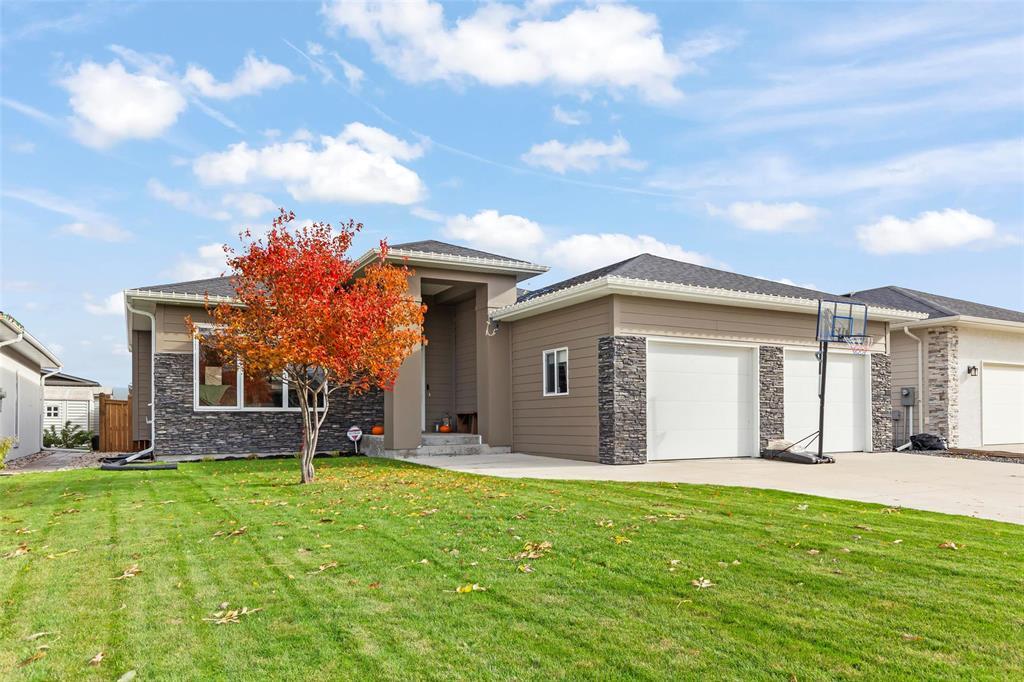 49 Alderwood Crescent, Steinbach, Manitoba  R5G 0S8 - Photo 1 - 202526216
