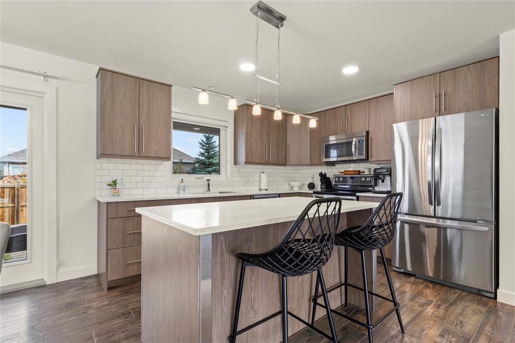 49 Alderwood Crescent, Steinbach, Manitoba  R5G 0S8 - Photo 6 - 202526216