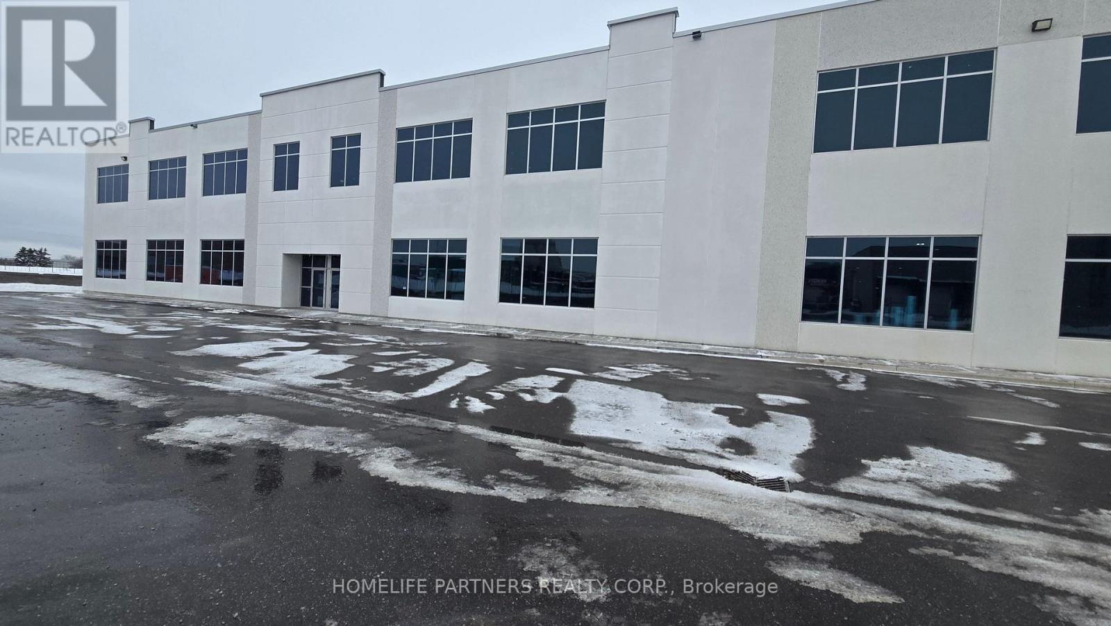 3 - 125 ENGELHARD DRIVE, Aurora, Ontario