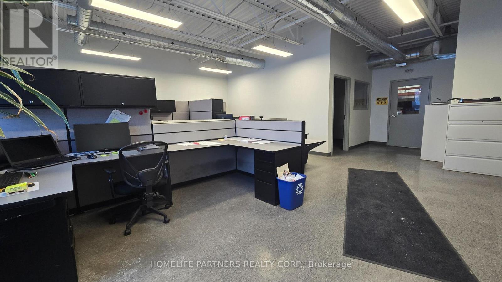 4 - 145 Industrial Parkway S, Aurora, Ontario  L4G 3V5 - Photo 2 - N12634846