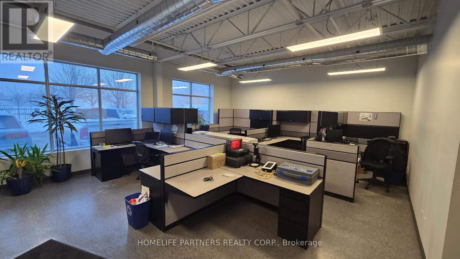 4 - 145 Industrial Parkway S, Aurora, Ontario  L4G 3V5 - Photo 3 - N12634846