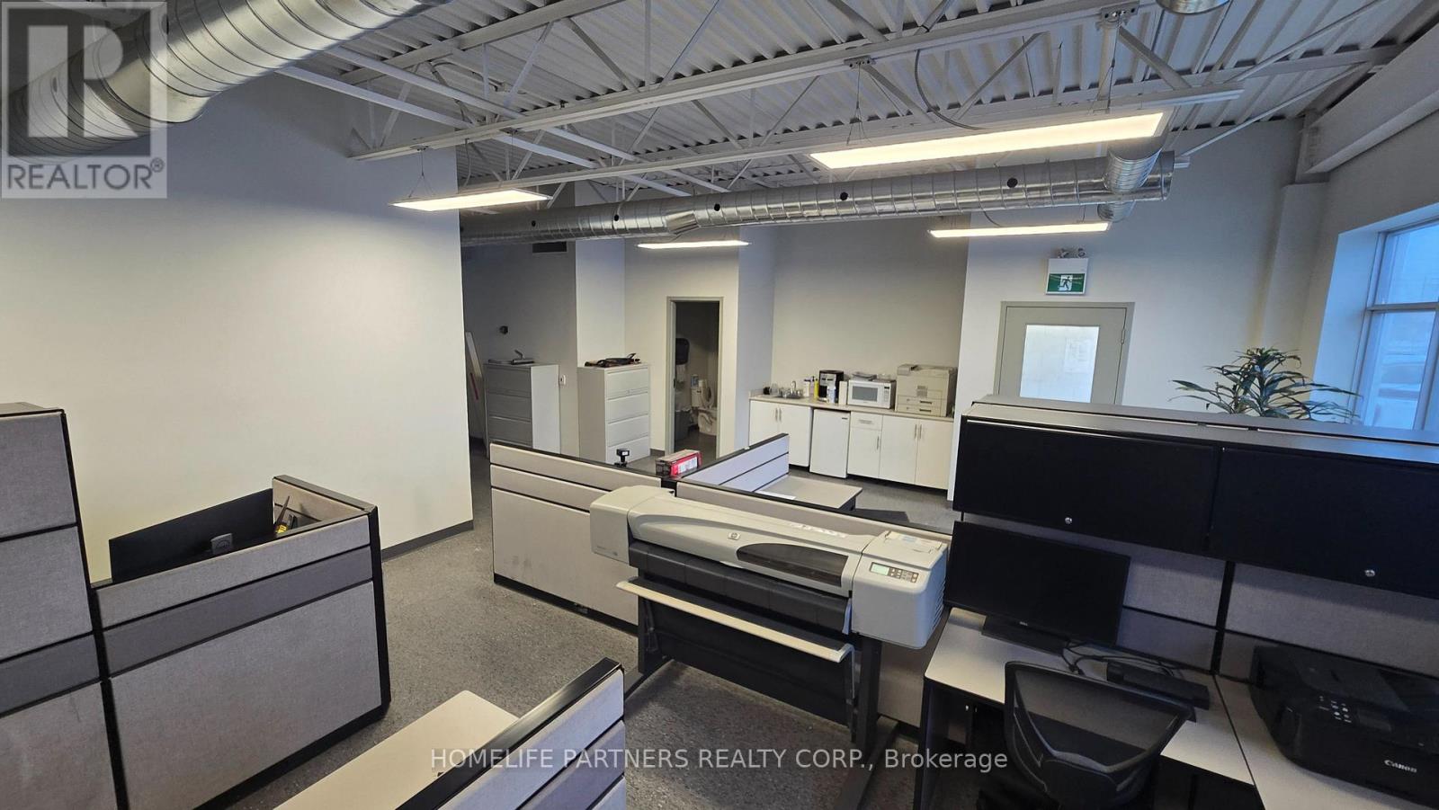 4 - 145 Industrial Parkway S, Aurora, Ontario  L4G 3V5 - Photo 5 - N12634846