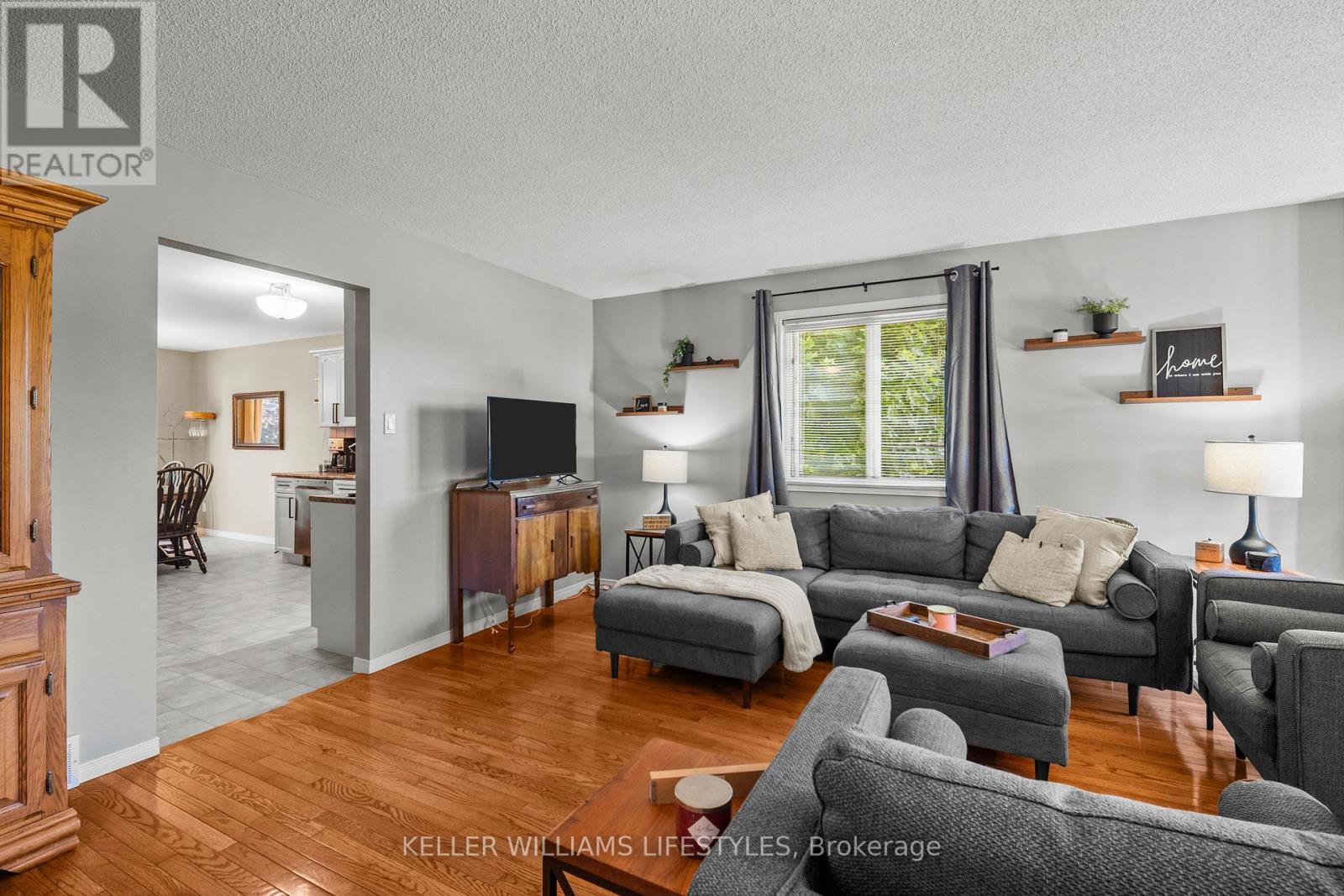 598 Harris Circle, Strathroy-Caradoc, Ontario  N7G 4H3 - Photo 15 - X12459681