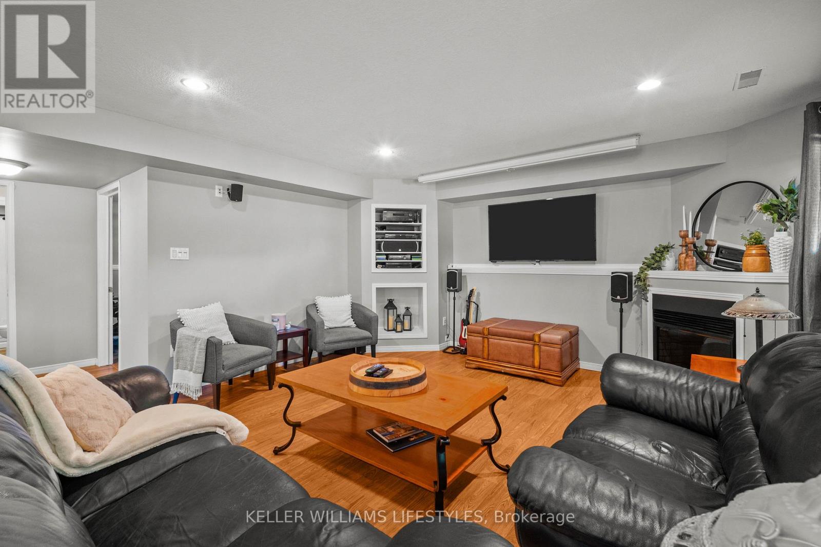 598 Harris Circle, Strathroy-Caradoc, Ontario  N7G 4H3 - Photo 33 - X12459681