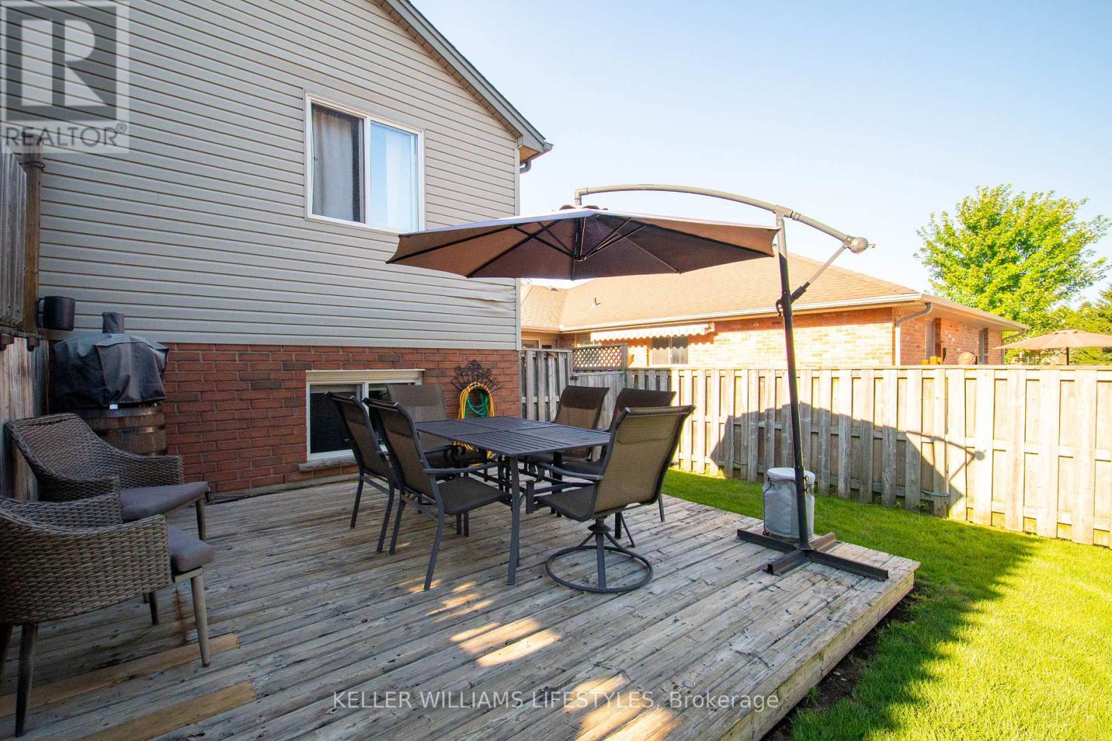 598 Harris Circle, Strathroy-Caradoc, Ontario  N7G 4H3 - Photo 41 - X12459681