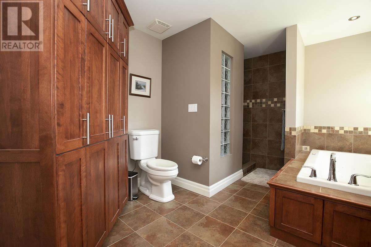 231 Macdonald Ave, Sault Ste. Marie, Ontario P6B 6L6 - Photo 30 - SM252543