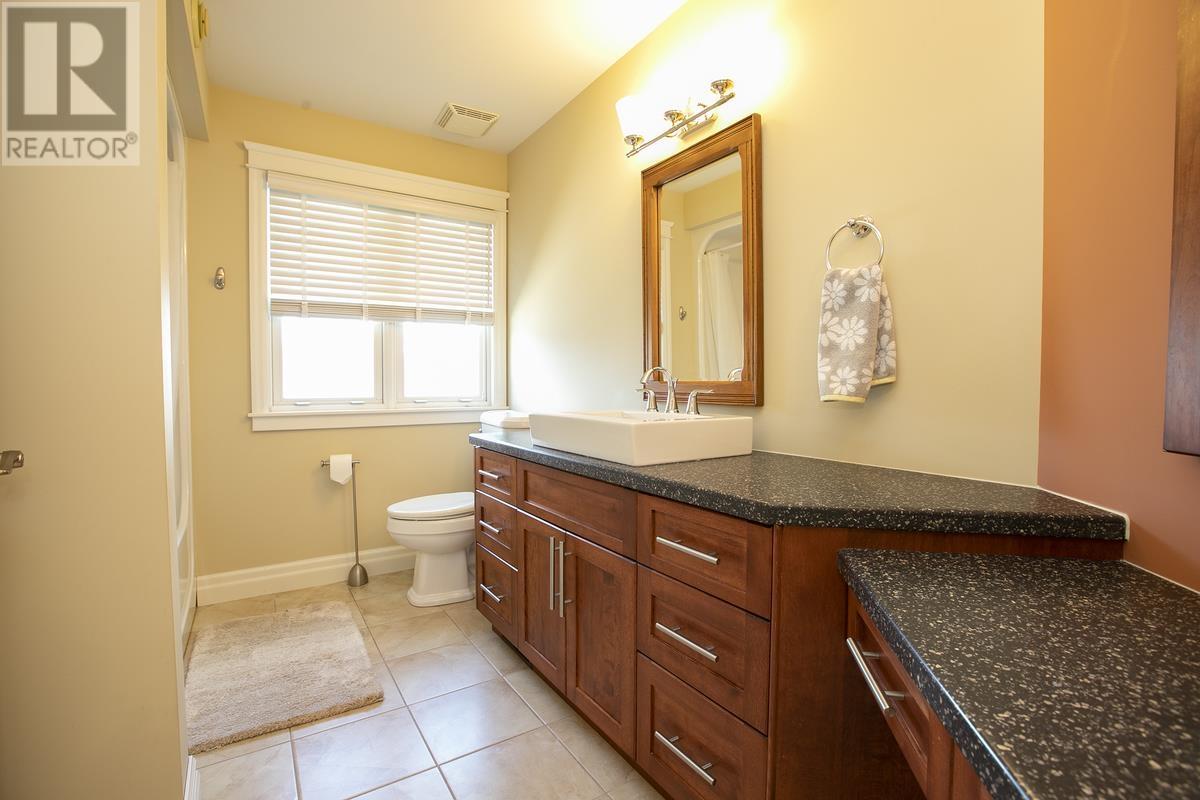 231 Macdonald Ave, Sault Ste. Marie, Ontario P6B 6L6 - Photo 33 - SM252543