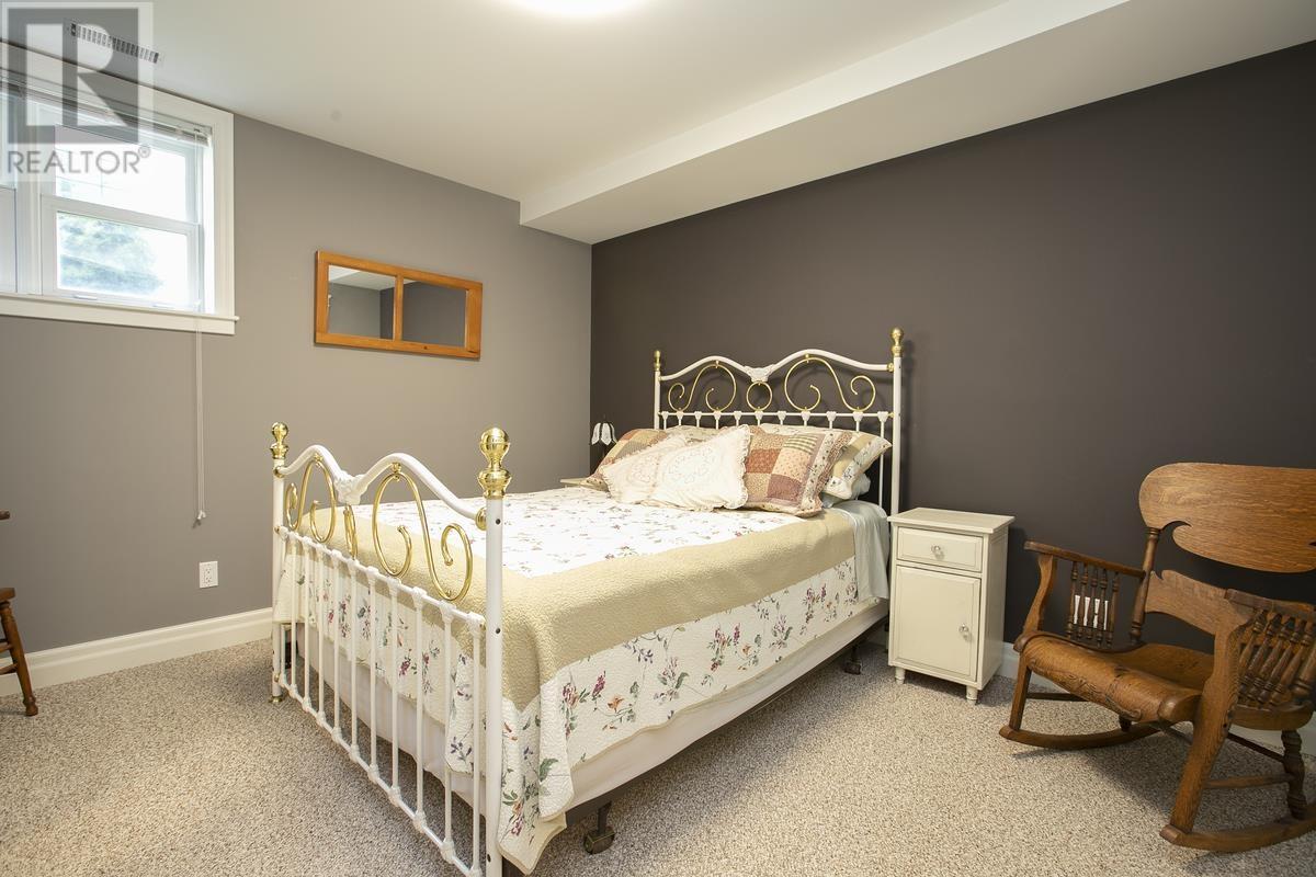 231 Macdonald Ave, Sault Ste. Marie, Ontario P6B 6L6 - Photo 44 - SM252543