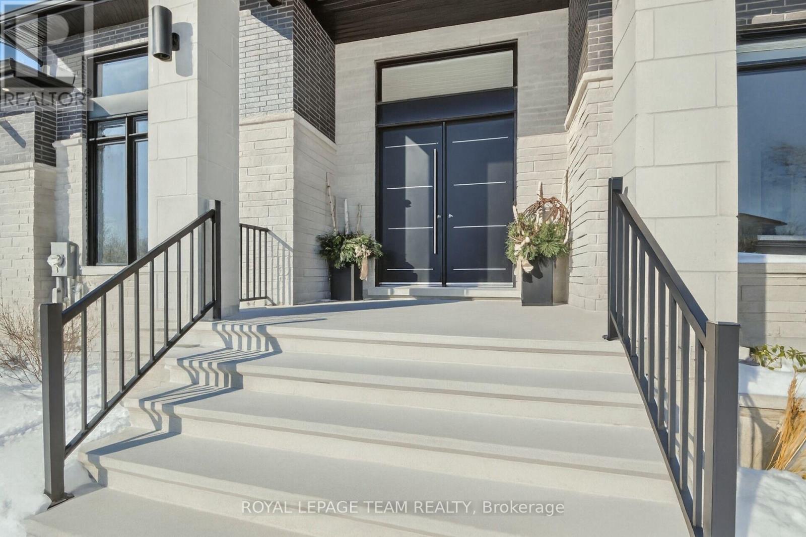 6865 Pebble Trail Way, Ottawa, Ontario  K4P 0C4 - Photo 3 - X12588006