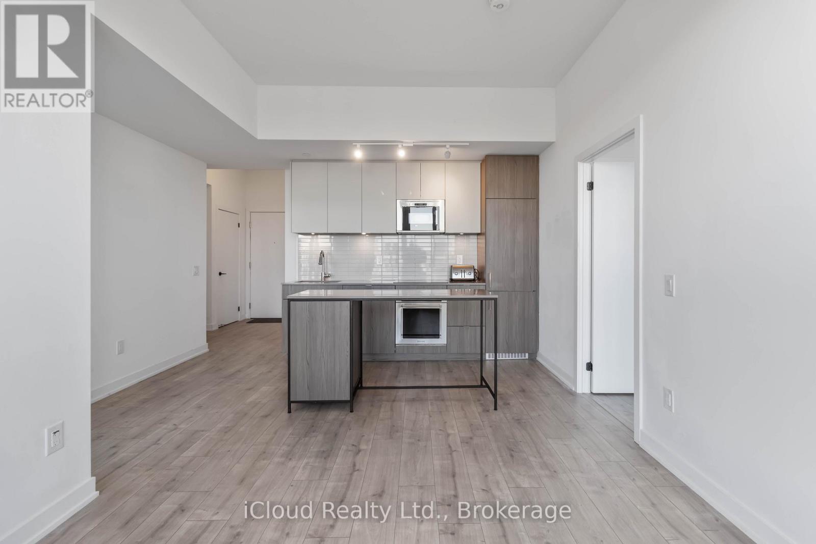 501 - 220 Missinnihe Way, Mississauga, Ontario  L5H 0A9 - Photo 15 - W12634866