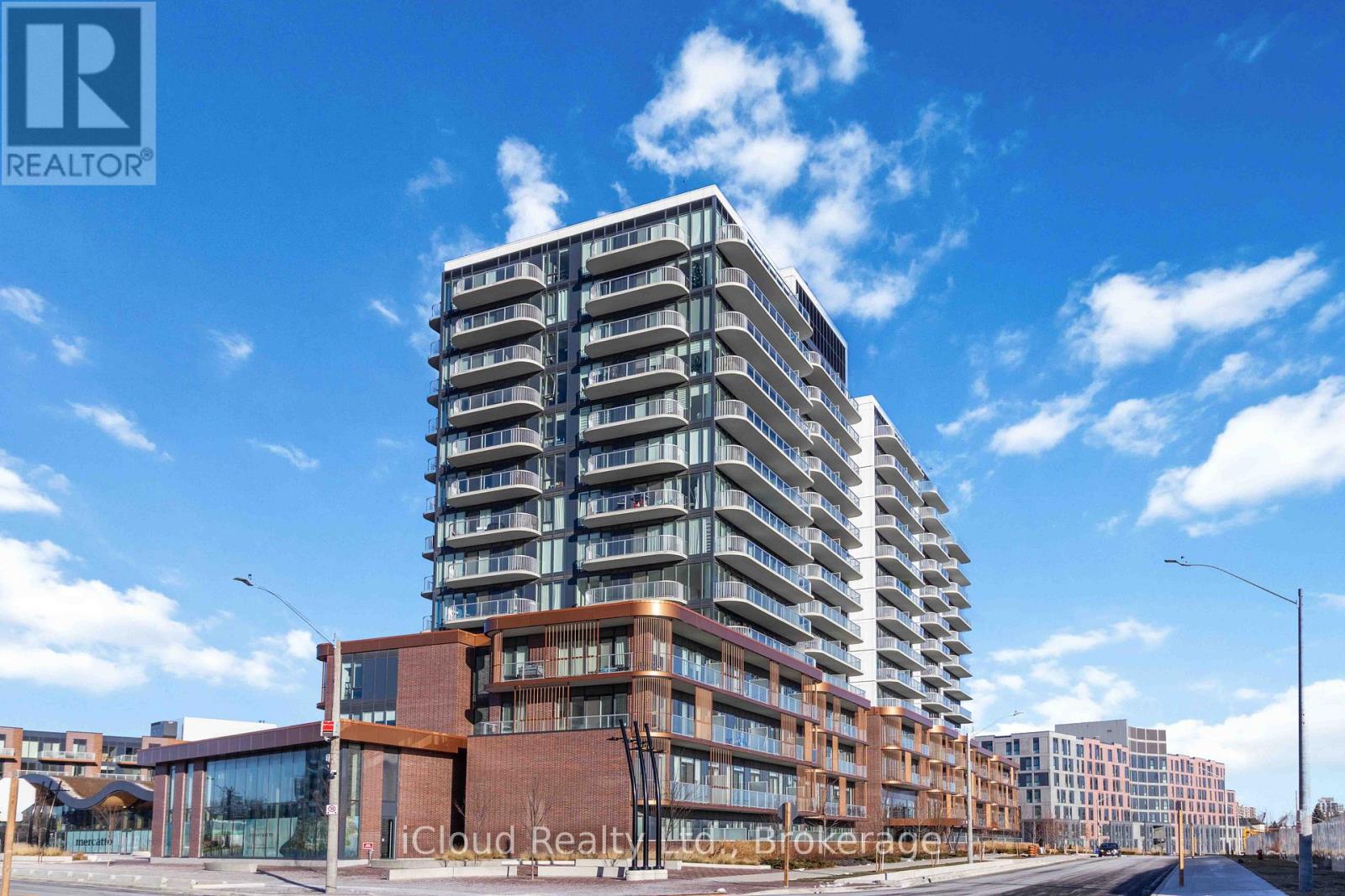 501 - 220 Missinnihe Way, Mississauga, Ontario  L5H 0A9 - Photo 2 - W12634866