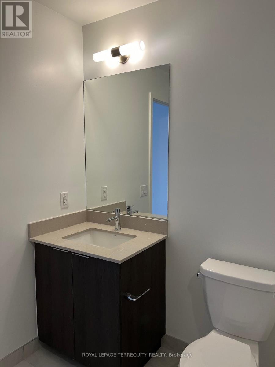 3412 - 395 Square One Drive, Mississauga, Ontario  L5B 0P6 - Photo 10 - W12634868