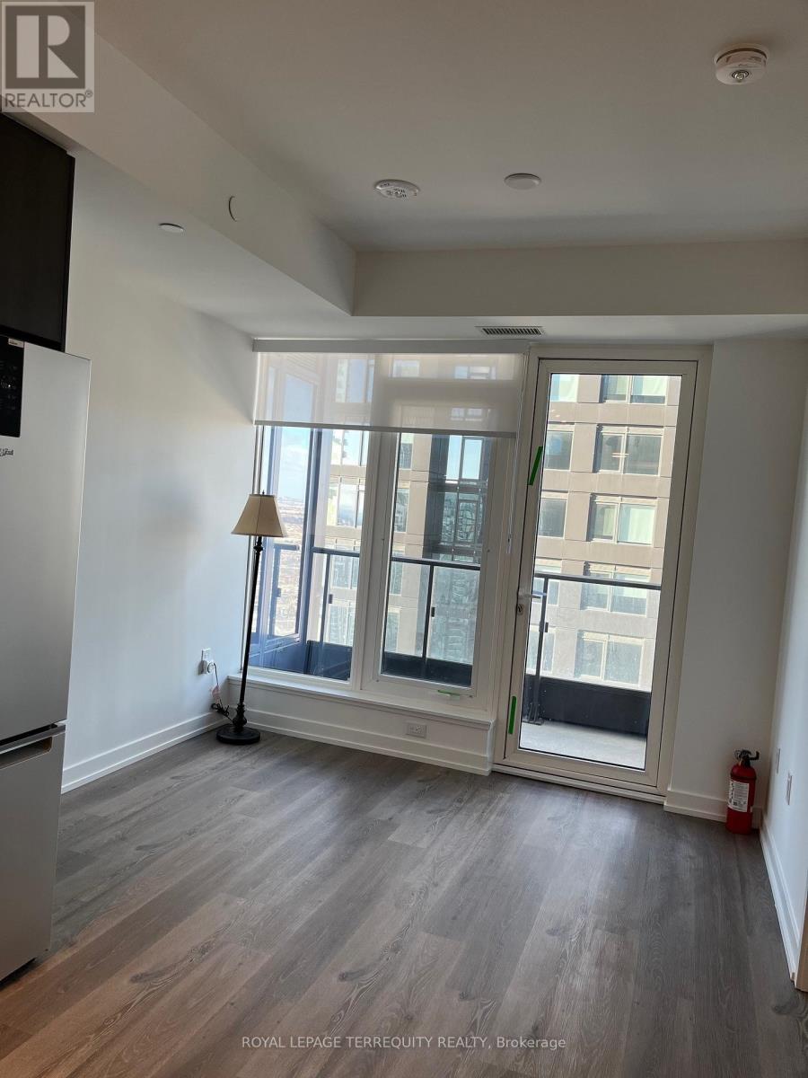 3412 - 395 Square One Drive, Mississauga, Ontario  L5B 0P6 - Photo 5 - W12634868