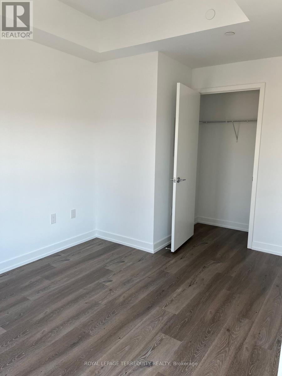 3412 - 395 Square One Drive, Mississauga, Ontario  L5B 0P6 - Photo 7 - W12634868