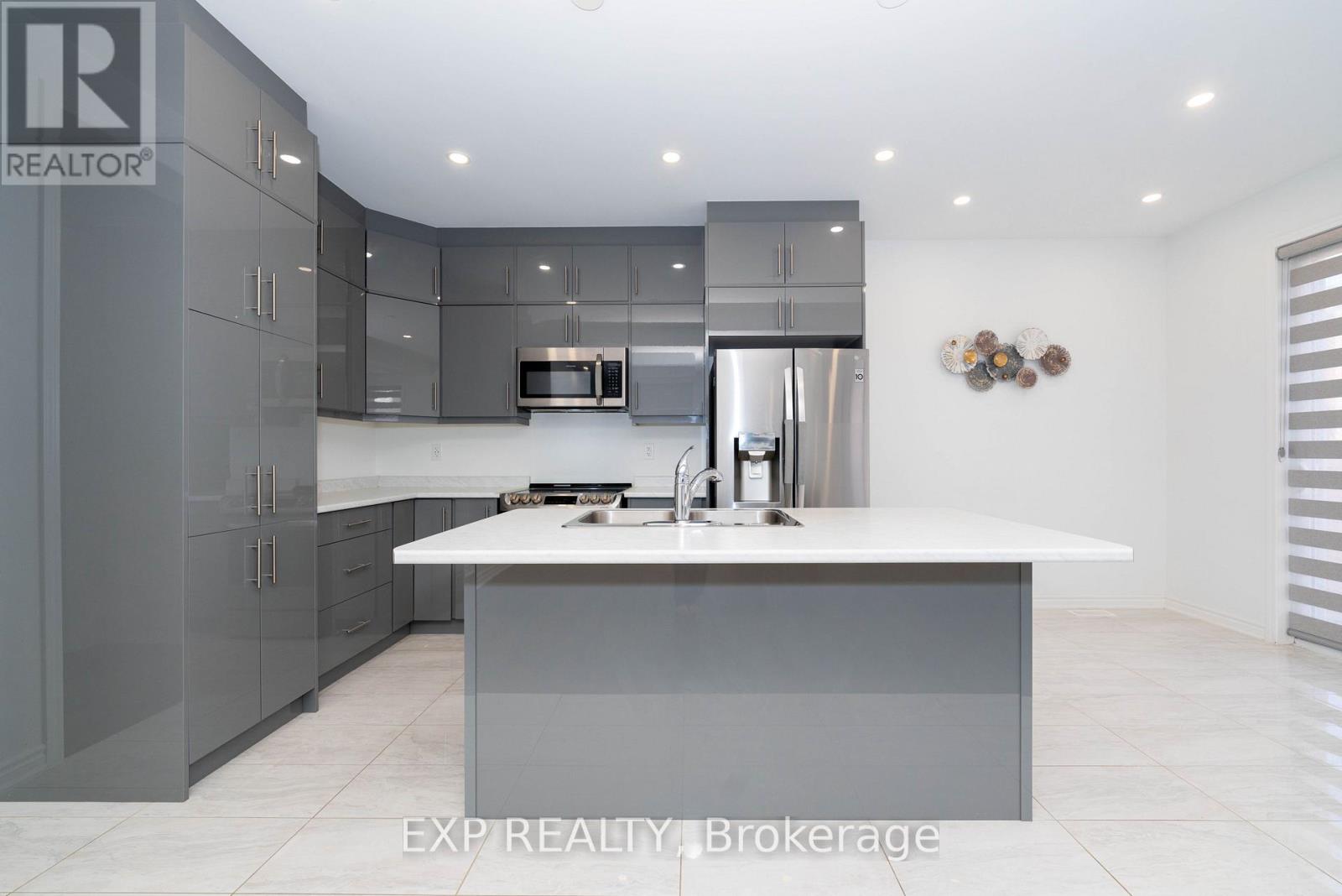 558 Kennedy Circle W, Milton, Ontario  L9E 1P9 - Photo 11 - W12634886