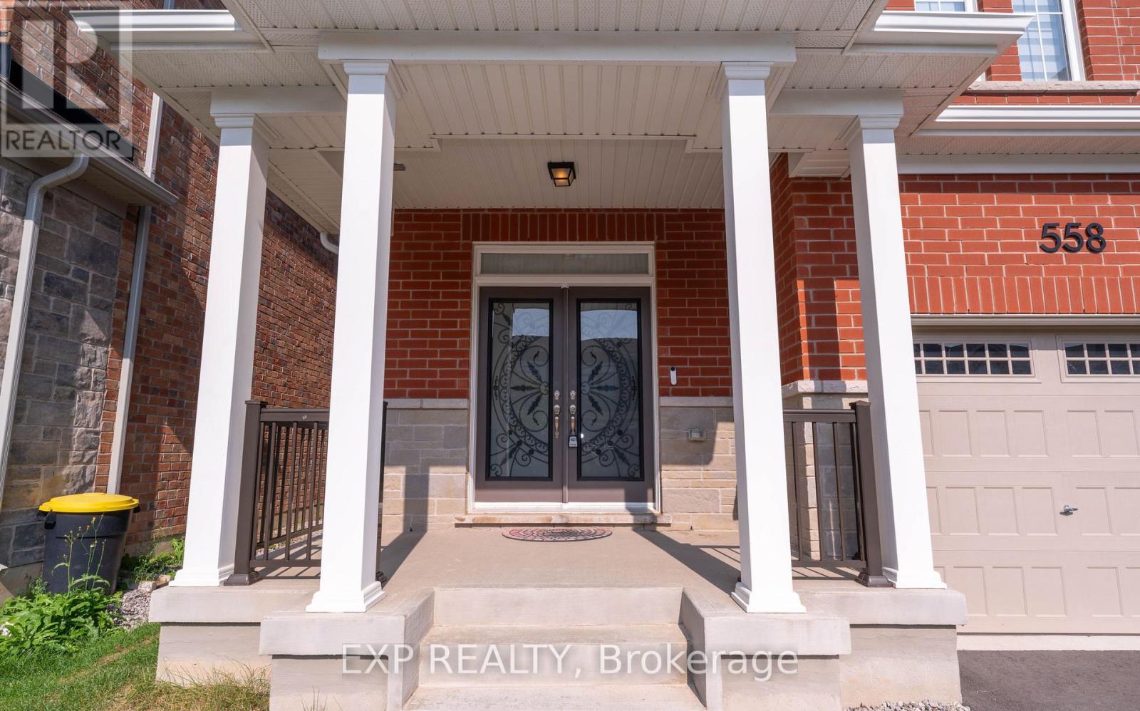 558 Kennedy Circle W, Milton, Ontario  L9E 1P9 - Photo 2 - W12634886