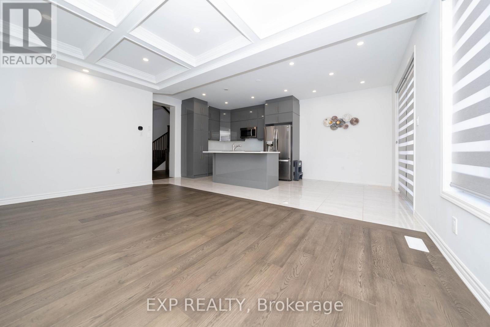 558 Kennedy Circle W, Milton, Ontario  L9E 1P9 - Photo 9 - W12634886