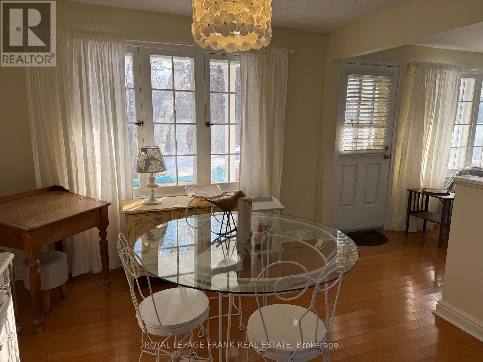 246 Lake Street, Cobourg, Ontario K9A 1R5 - Photo 10 - X12634950