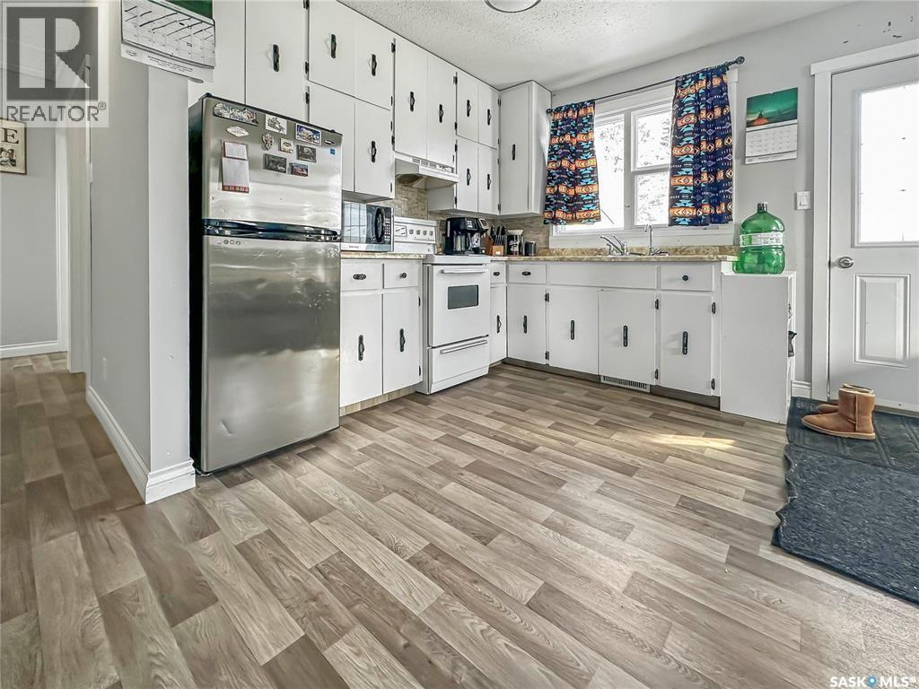 509 5th Avenue, Whitewood, Saskatchewan  S0G 5C0 - Photo 5 - SK022472