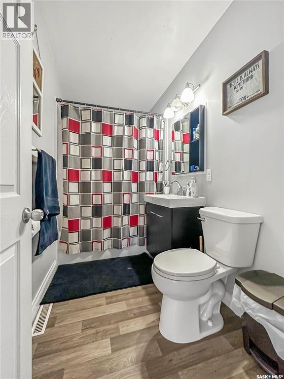 509 5th Avenue, Whitewood, Saskatchewan  S0G 5C0 - Photo 11 - SK022472