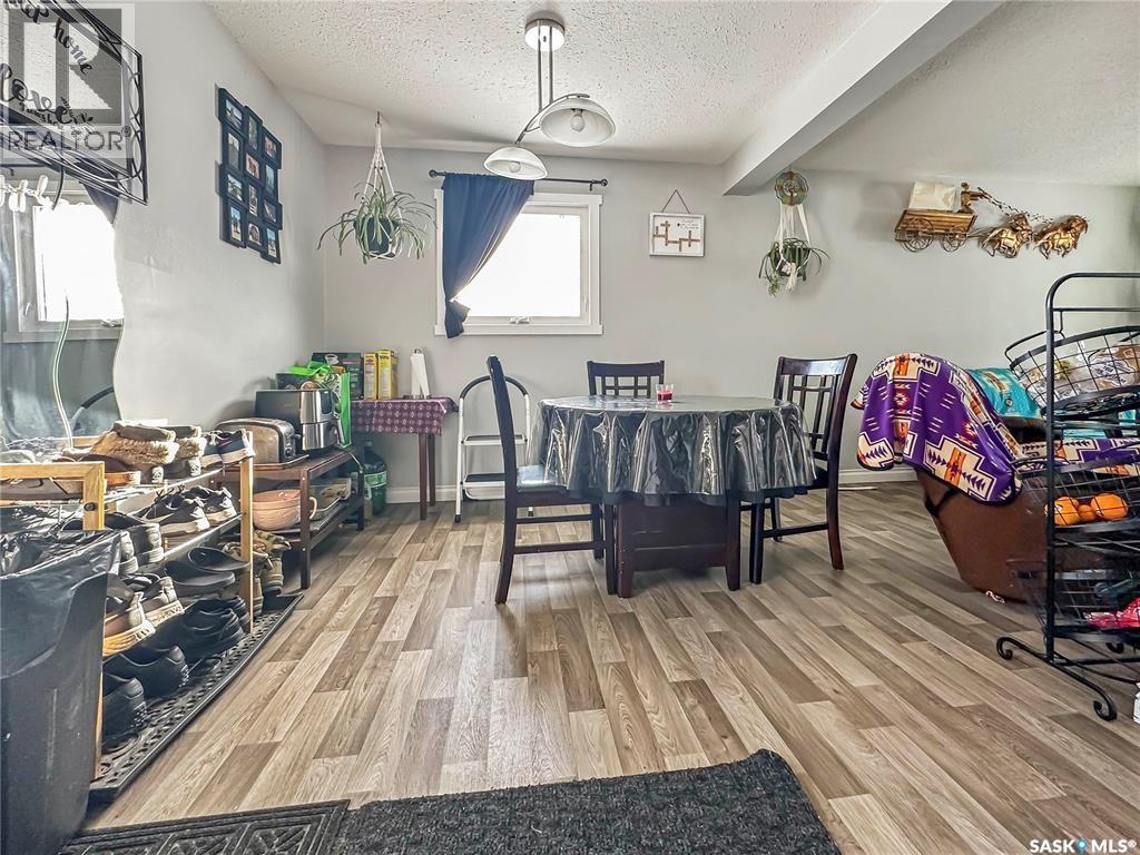 509 5th Avenue, Whitewood, Saskatchewan  S0G 5C0 - Photo 6 - SK022472