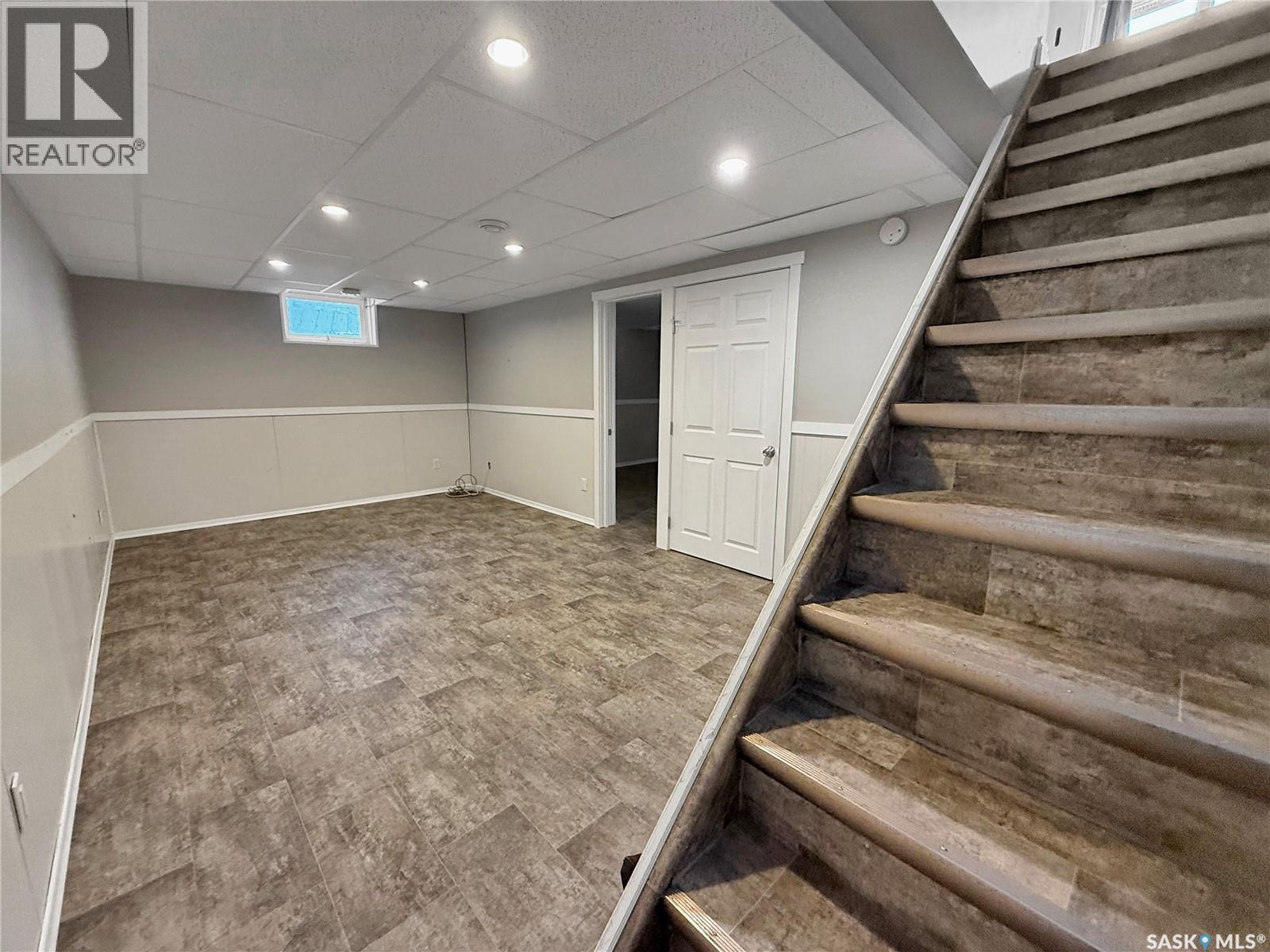 509 5th Avenue, Whitewood, Saskatchewan  S0G 5C0 - Photo 17 - SK022472