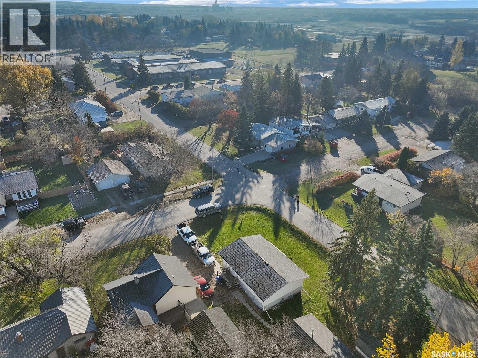 509 5th Avenue, Whitewood, Saskatchewan  S0G 5C0 - Photo 3 - SK022472