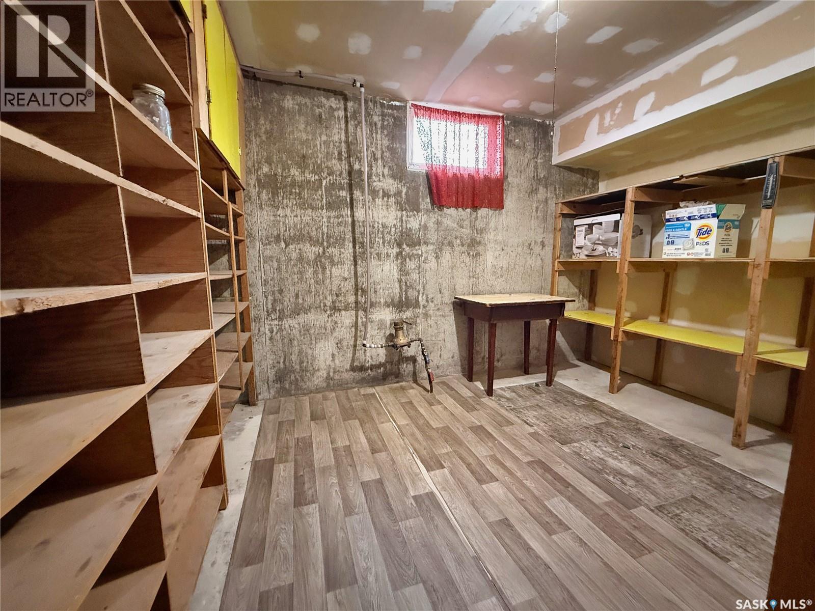 509 5th Avenue, Whitewood, Saskatchewan  S0G 5C0 - Photo 27 - SK022472