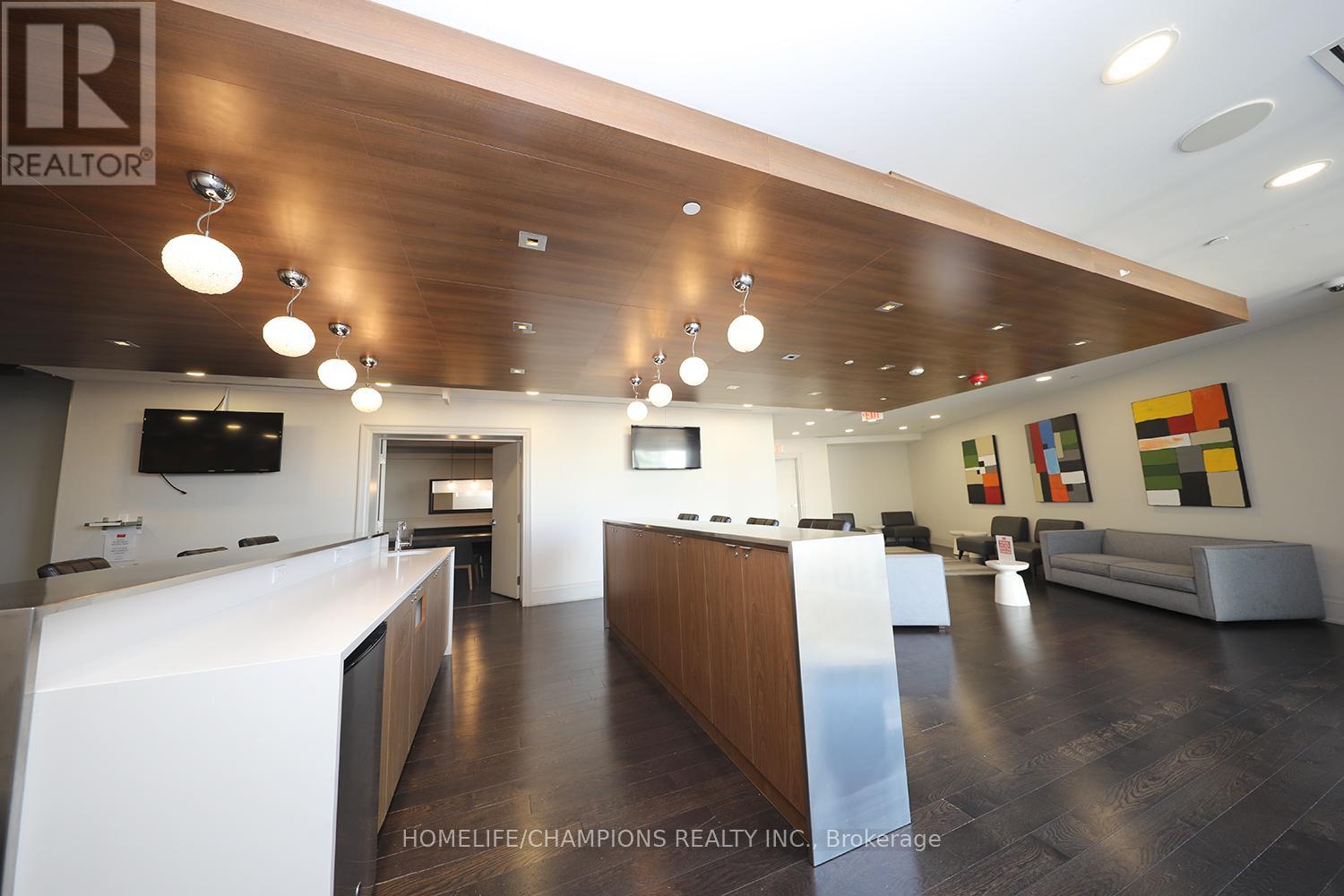 Th10 - 20 Bruyeres Mews, Toronto, Ontario  M5V 0G8 - Photo 20 - C12514206