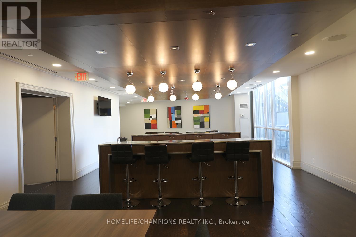 Th10 - 20 Bruyeres Mews, Toronto, Ontario  M5V 0G8 - Photo 21 - C12514206