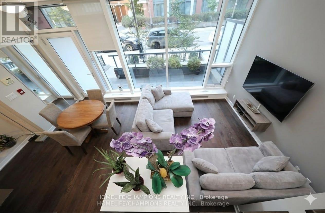 Th10 - 20 Bruyeres Mews, Toronto, Ontario  M5V 0G8 - Photo 6 - C12514206