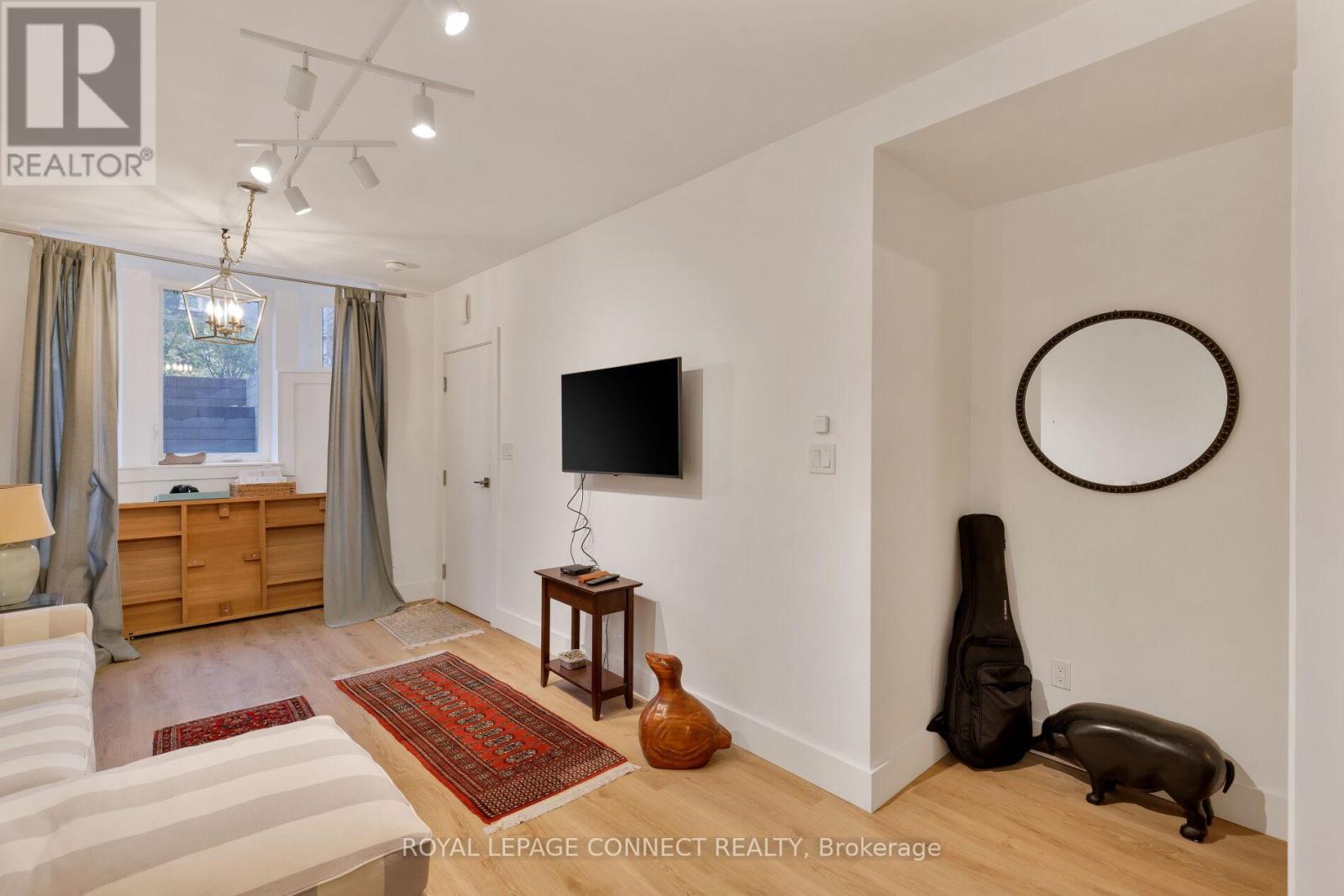 16 Rosemount Avenue, Toronto, Ontario  M6H 2M1 - Photo 44 - C12523794