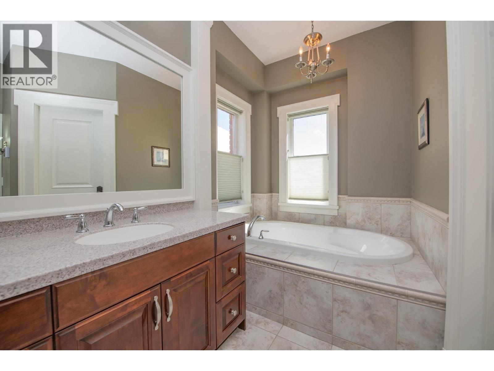 8163 Old Kamloops Road, Vernon, British Columbia  V1H 1W8 - Photo 21 - 10359364