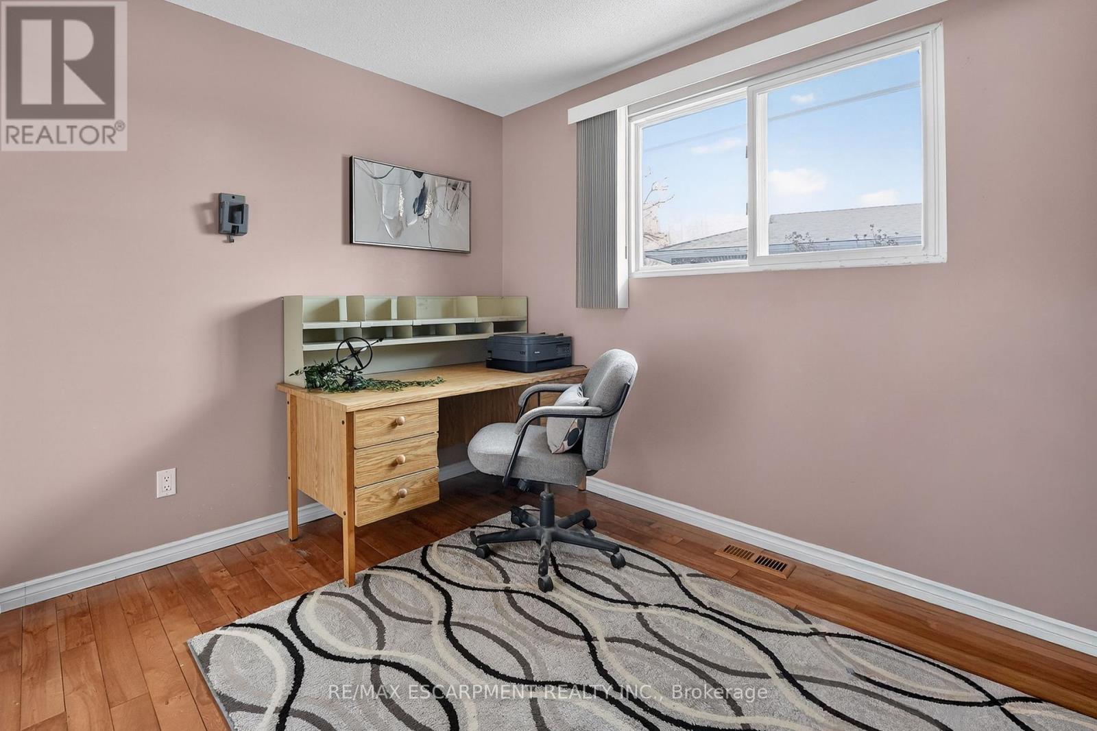 8162 Lynhurst Drive, Niagara Falls, Ontario  L2H 2A2 - Photo 13 - X12634838