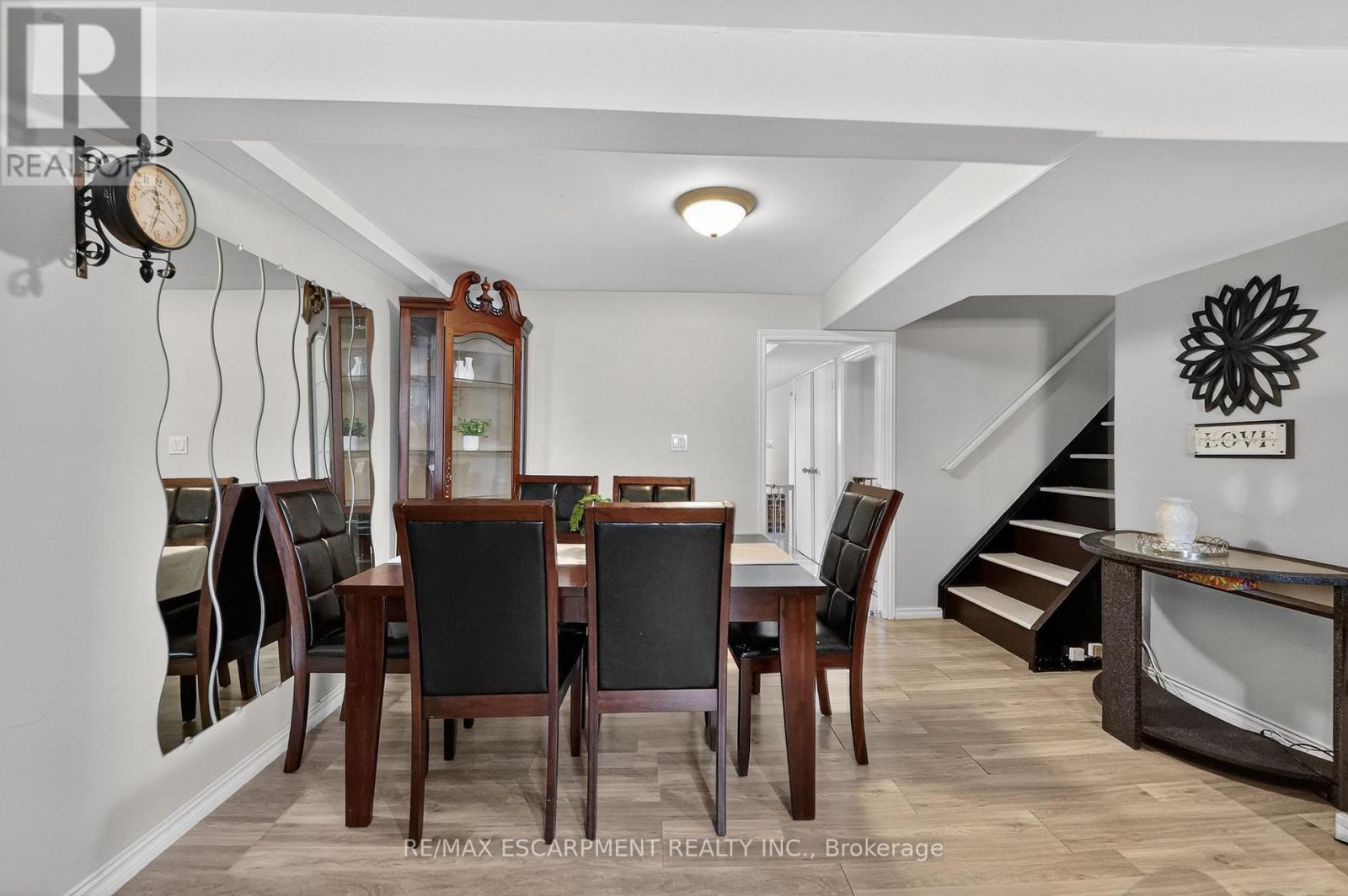 8162 Lynhurst Drive, Niagara Falls, Ontario  L2H 2A2 - Photo 18 - X12634838