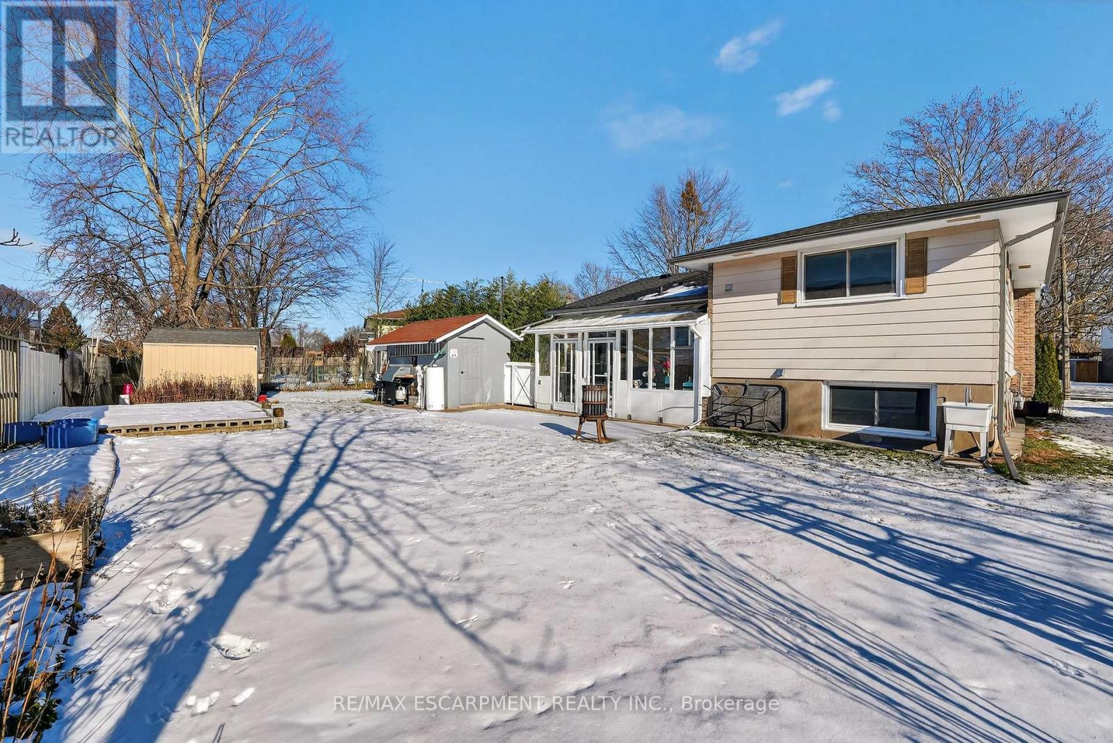 8162 Lynhurst Drive, Niagara Falls, Ontario  L2H 2A2 - Photo 2 - X12634838