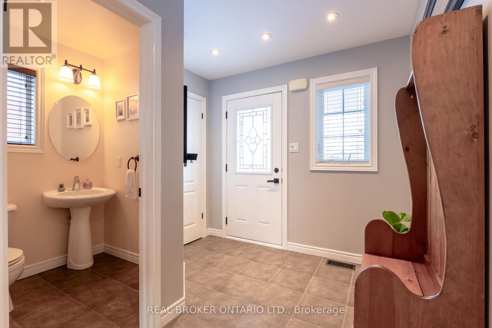 169 Silk Drive, Shelburne, Ontario  L9V 3E5 - Photo 7 - X12634864